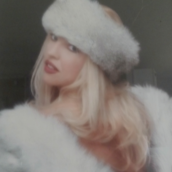 πWelcome to my Boutique π - Picture 2 of 4